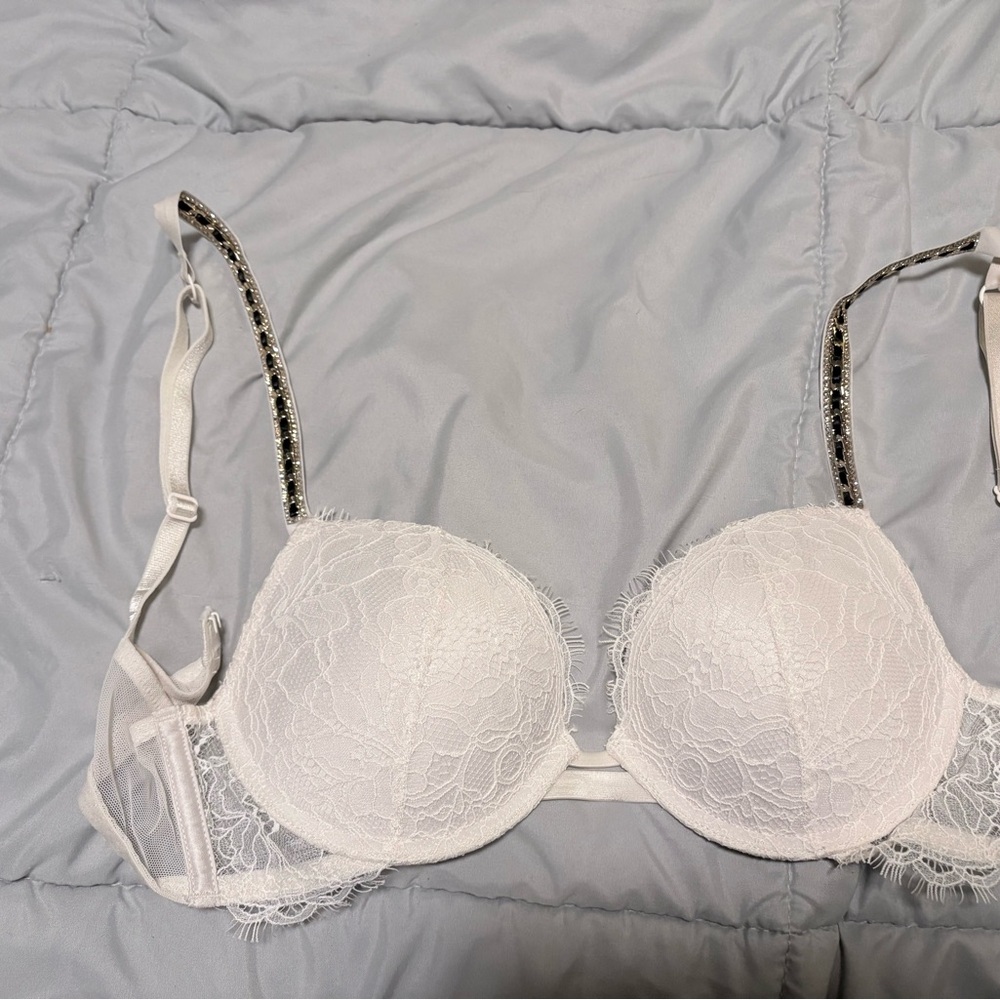 Victoria's Secret White Lace Push-Up Bra with Jeweled Straps
